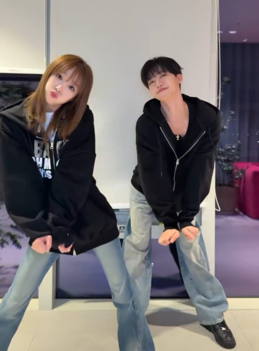 PaTsry มามี้น้อง🐰😺 냥즈니🩷👑 tweet media