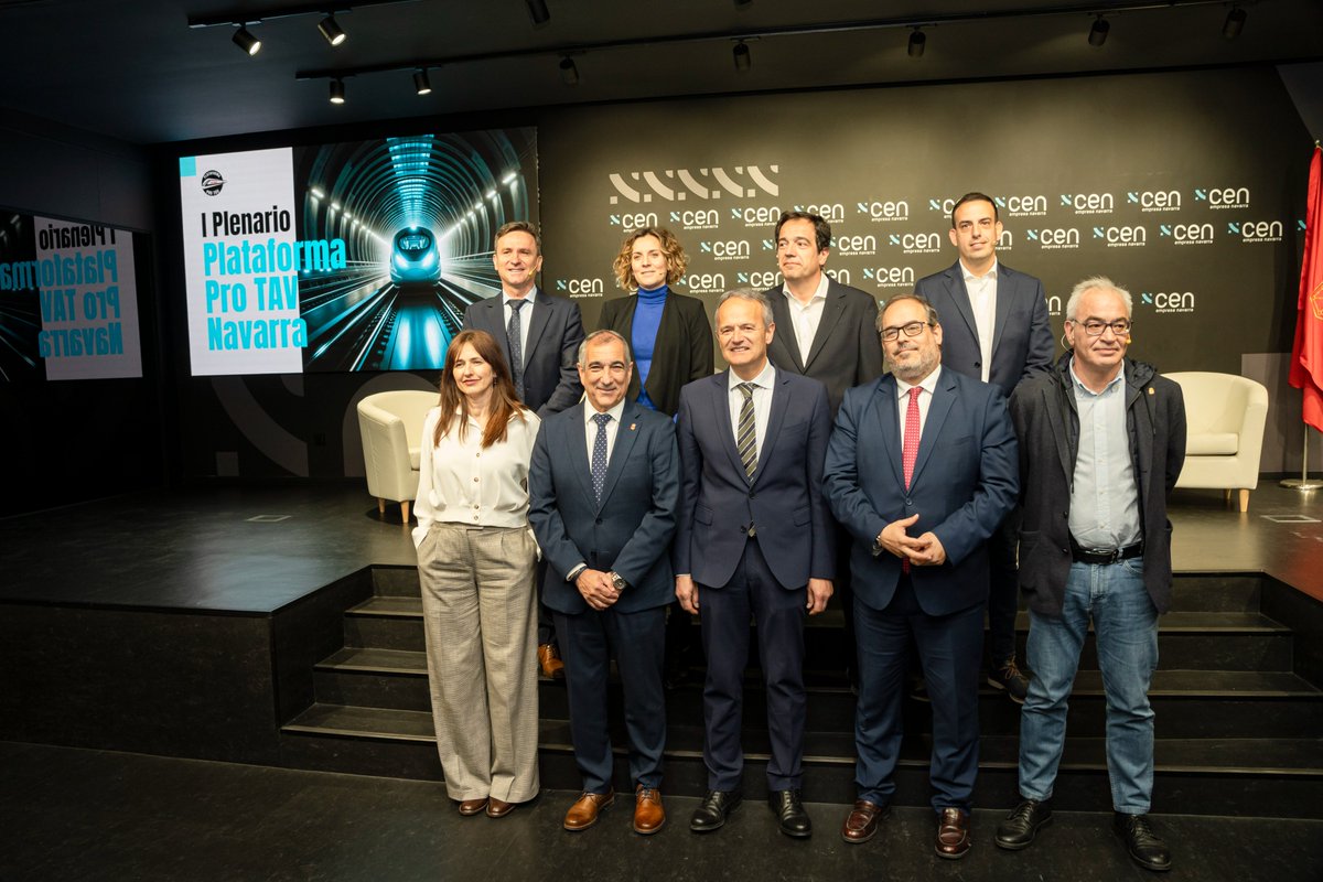 CEN_Navarra's tweet photo. La Plataforma Pro TAV Navarra celebra su primer aniversario con un plenario en nuestra sede, consolidando su papel como espacio de impulso colectivo para el desarrollo del Corredor Navarro de Alta Velocidad. 
👉 Web de adhesiones: https://t.co/f7ysgDvhP7 https://t.co/37jhImX0r9
