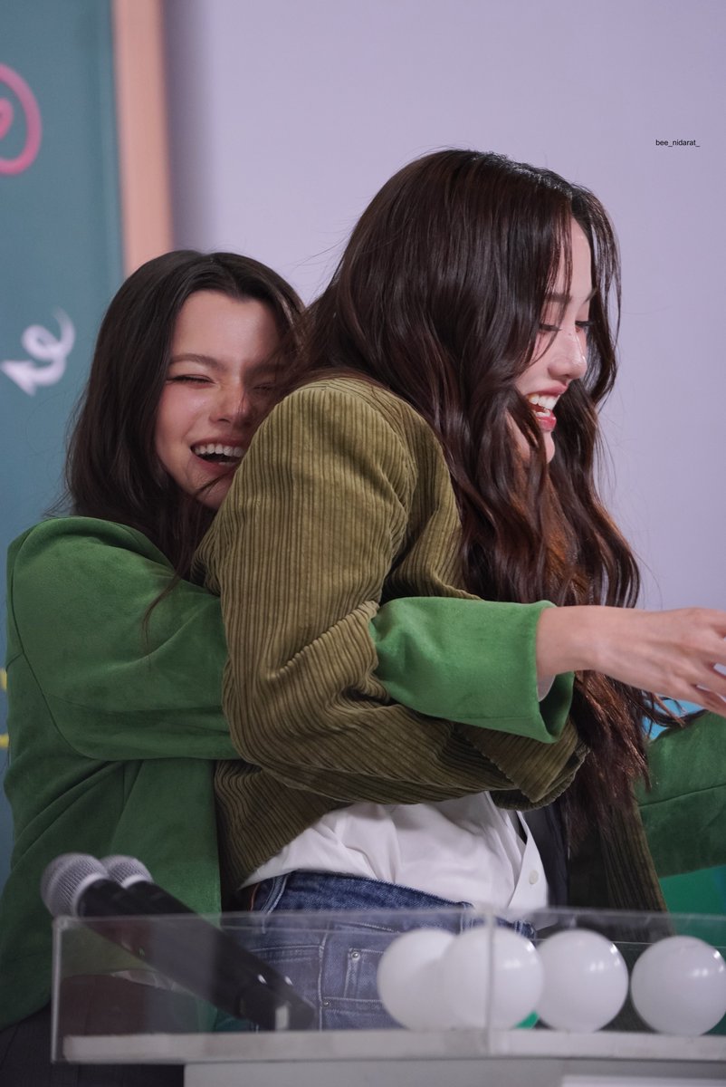 bee_nidarat_◡̈ GIRLFREEN tweet media