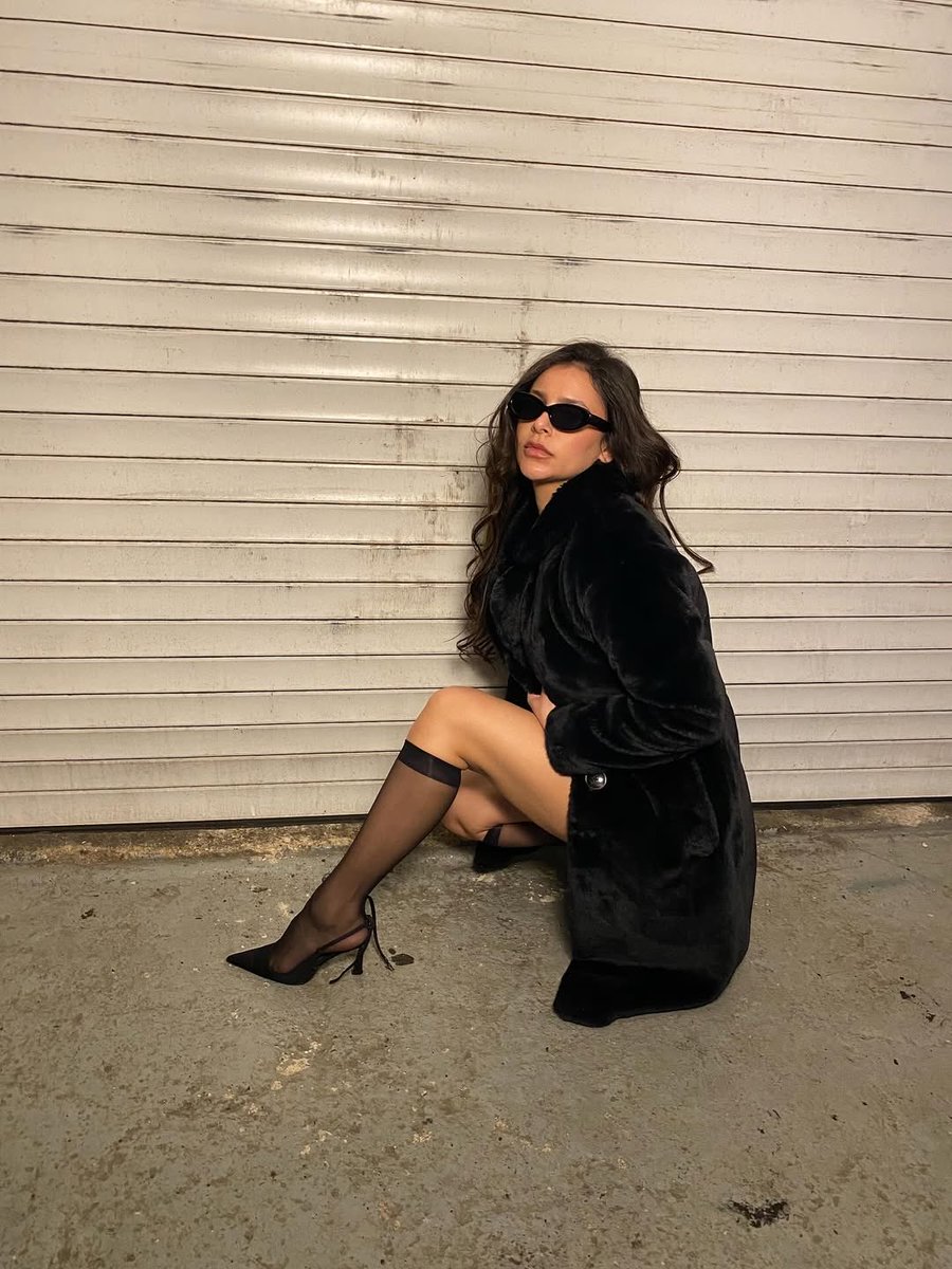 Love Queen Holly tweet media