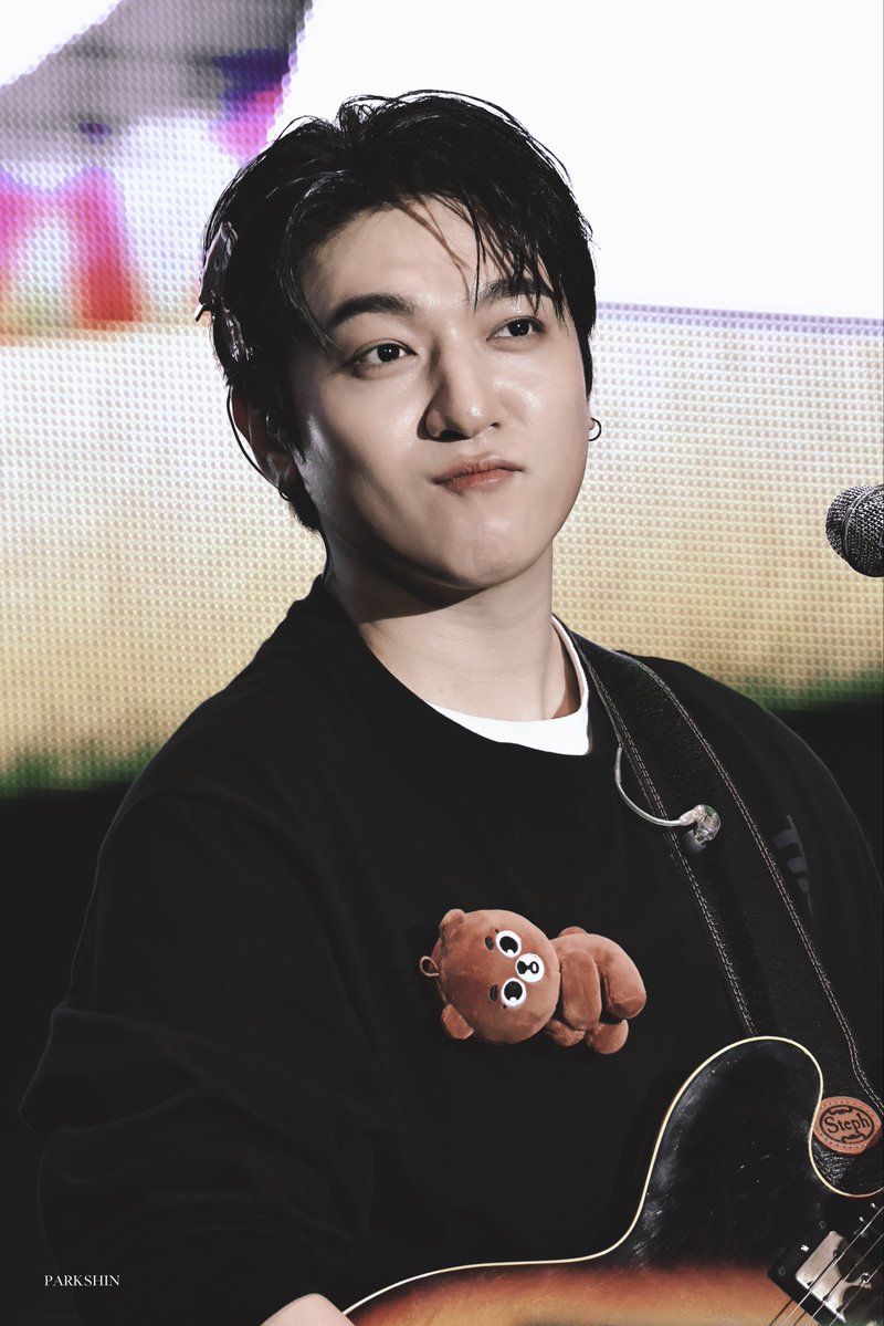 𝐒𝐇𝐈𝐍 tweet media