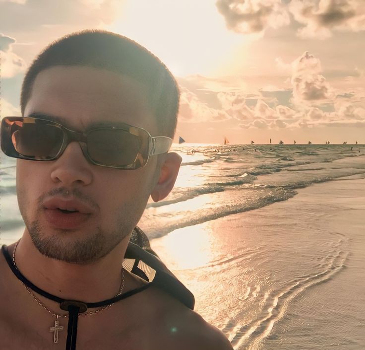 keepit_shs's tweet photo. Infairness kay Kobe Paras ah, dig bick 🤤 https://t.co/TBwsZYrjT5