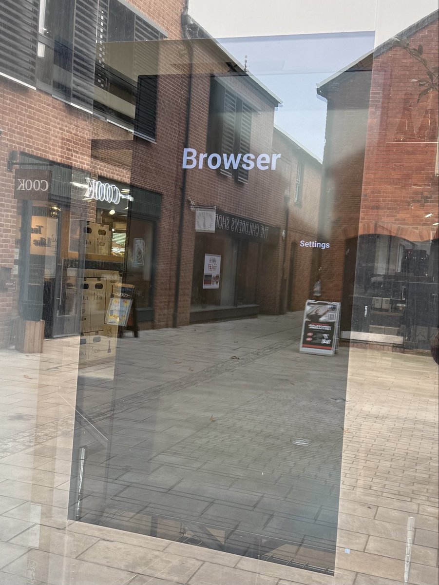 DailyDOOH's tweet image. More #digitalsignage window failure at Majestic Wine Warehouse #rmn