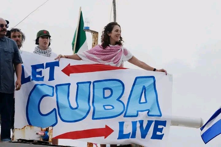 Odalis_BatistaP's tweet photo. 🤝🇨🇺 Buque que ha desafiado todas las adversidades en  demostración de que #CubaNoEstáSola. Gracias por tanto amor y solidaridad .🇨🇺🇨🇺🇨🇺 
@Colina_CTCuba @Trabaj https://t.co/GP7XPQgL0g
