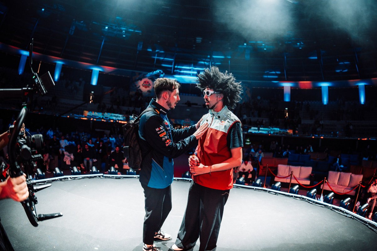 kennyS_'s tweet photo. Big thanks to @redbullPOR and @M0veMind for the invitation to Porto last weekend.

The Portuguese welcome really lives up to its reputation.

Really grateful for moments like this.

Obrigado a todos ❤🇵🇹 https://t.co/Vl2bHxk3Bi
