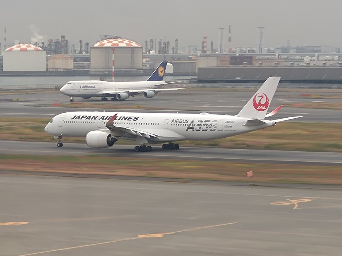 contrail763's tweet photo. @yui_1304 A350のフライトが素敵なものとなりますように😊✈ https://t.co/strqjENJgm