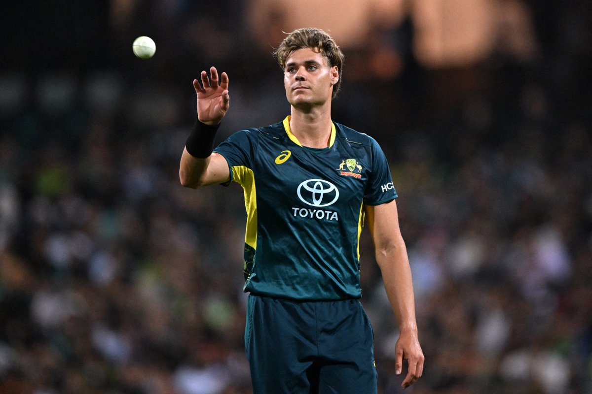 Professor tweet media