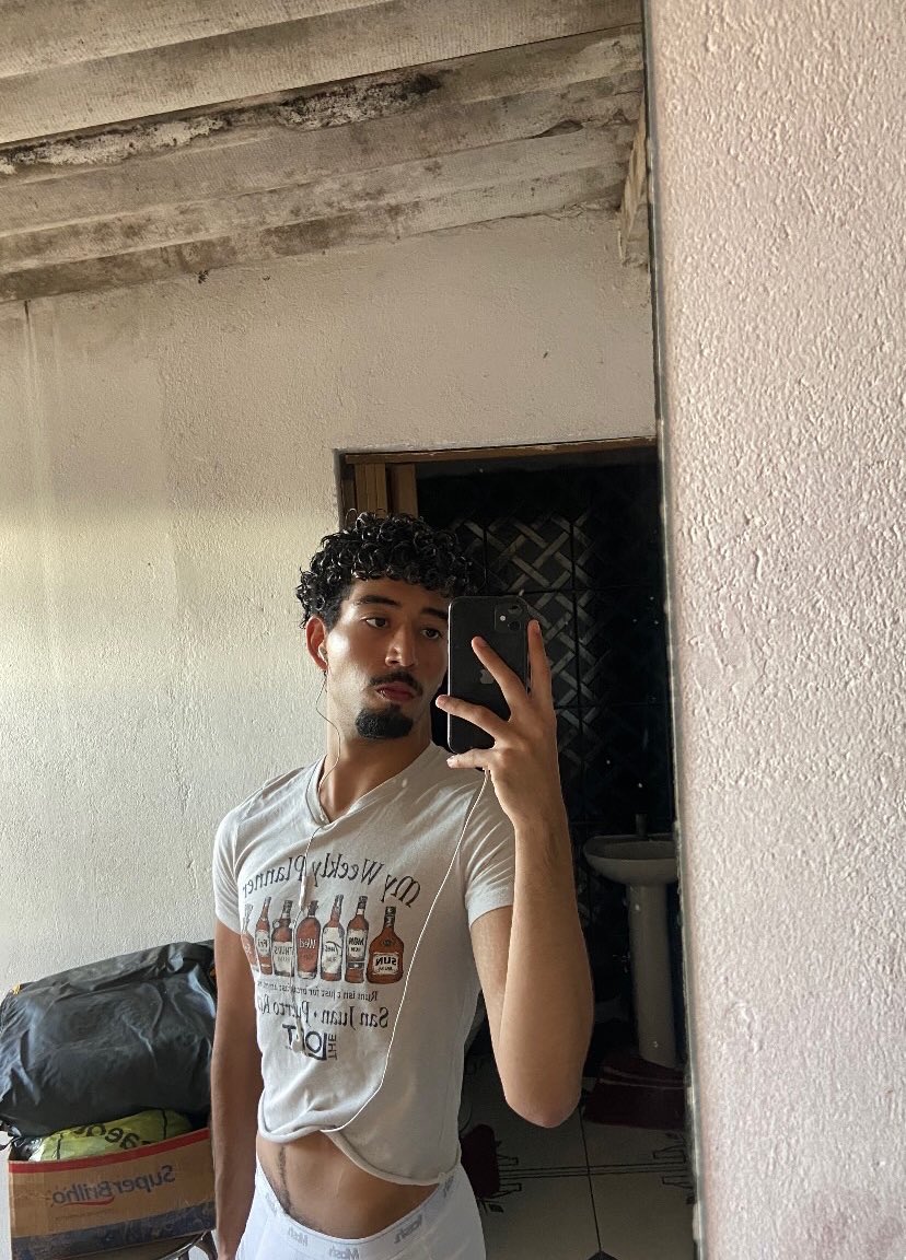 h (@fionspple) on Twitter photo 