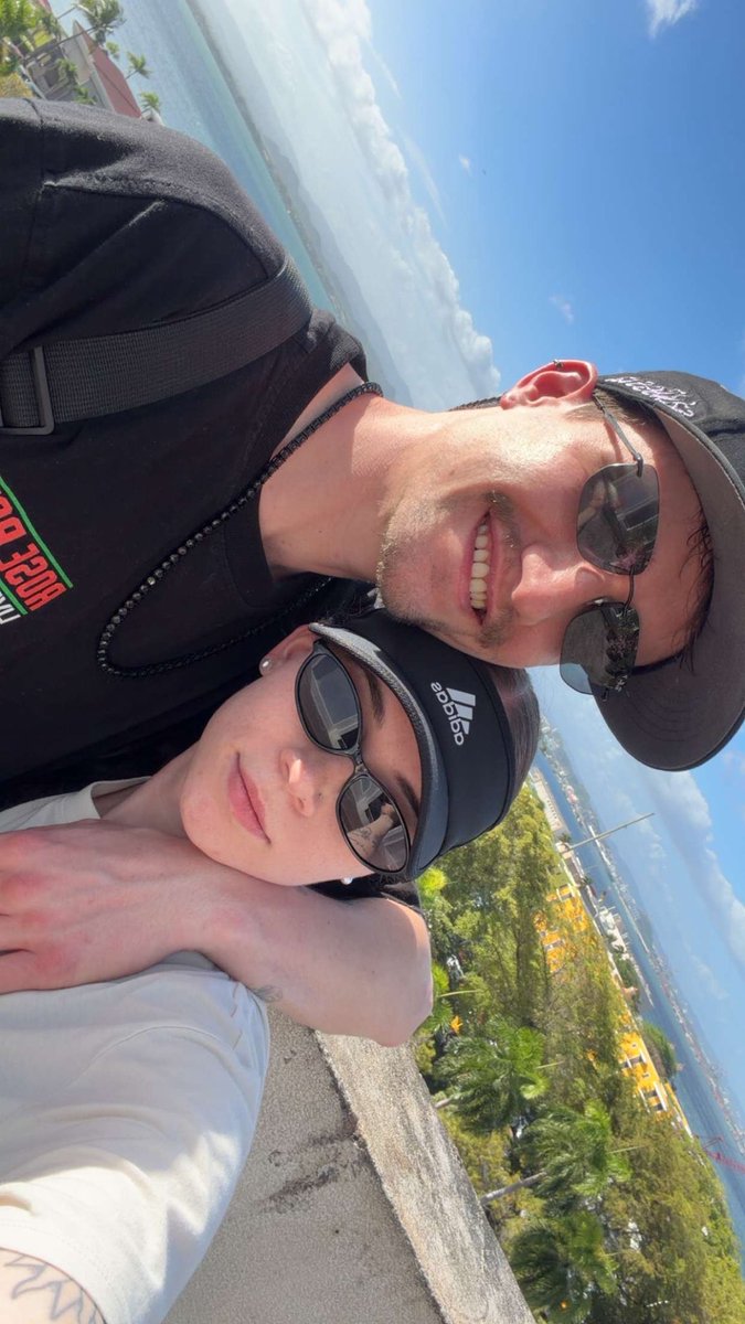 TooShade tweet media