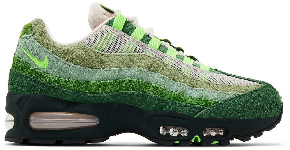 SOLELINKS's tweet photo. Ad: LIVE: Nike Air Max 95 BB DOAF Oregon PE Community Exclusive 

Lumber Yard:https://t.co/NbZU2yVFt4
The Woods:https://t.co/l5jD63j4Ol https://t.co/22Vy8L4sVN