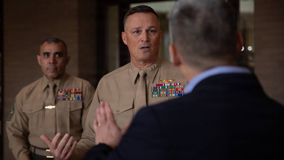 Marine Corps Reserve tweet media