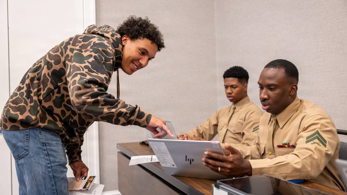 Marine Corps Reserve tweet media