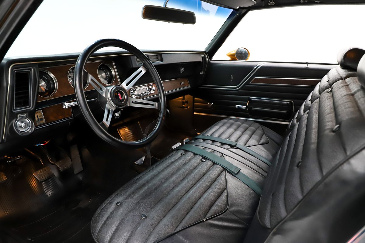 Volo Museum Auto Sales tweet media