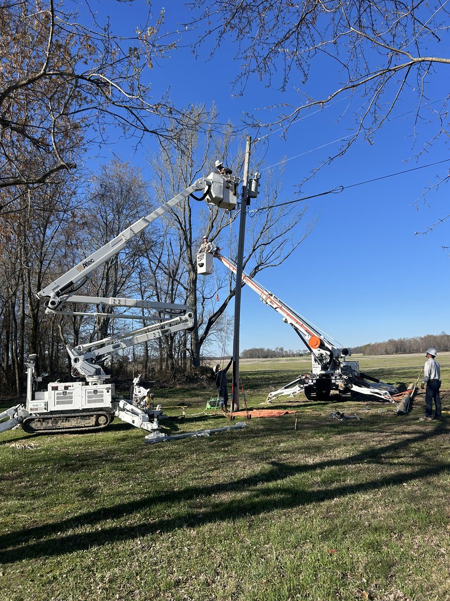 Warren RECC tweet media