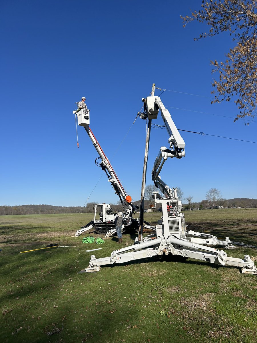 Warren RECC tweet media