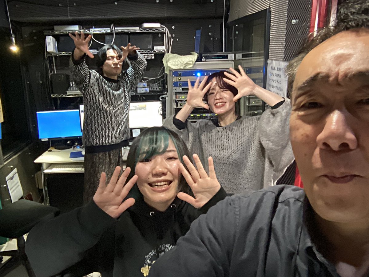 3月27日金PM10:00 
#カウンターパーツの全員プログレッシブ
ゲストMCはbuff the Bergamoのおふたり
ヨシタさんとあかねちゃん
インディーズコレクションのゲストは
ピアノ弾き語りが素敵なminoriちゃん
どんな番組って？って事で前回放送分を期間限定で
アップしました

incolle.com/radio/zeninpro…