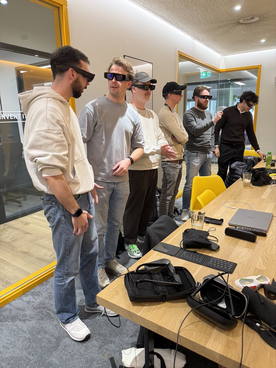 Mikameel ᯅ tweet media