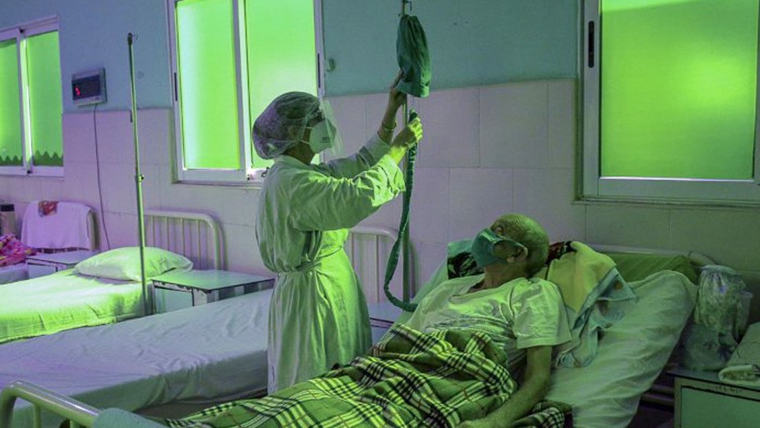 A pesar del bloqueo económico estadounidense , #Cuba mantiene indicadores sociales comparables o superiores a los de países ricos, gracias a un modelo basado en gratuidad, universalidad y acceso adecuado a educación, salud y alimentos.
#CubaEstáFirme 
#CubaSoberana #CubaVencerá