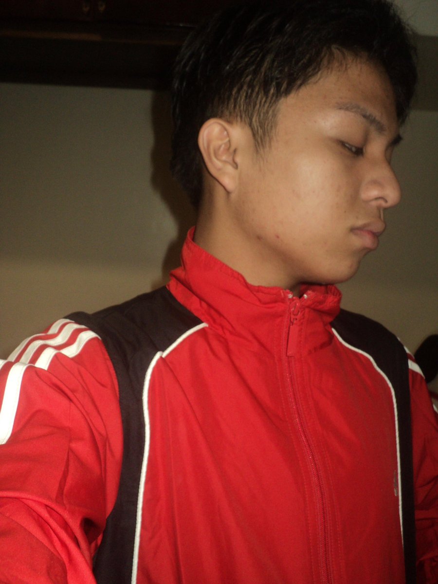 chal (ia) tweet media