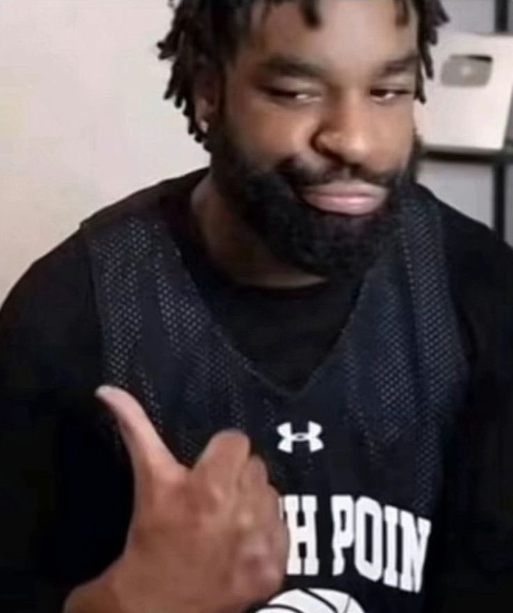 who_is_hayden tweet media