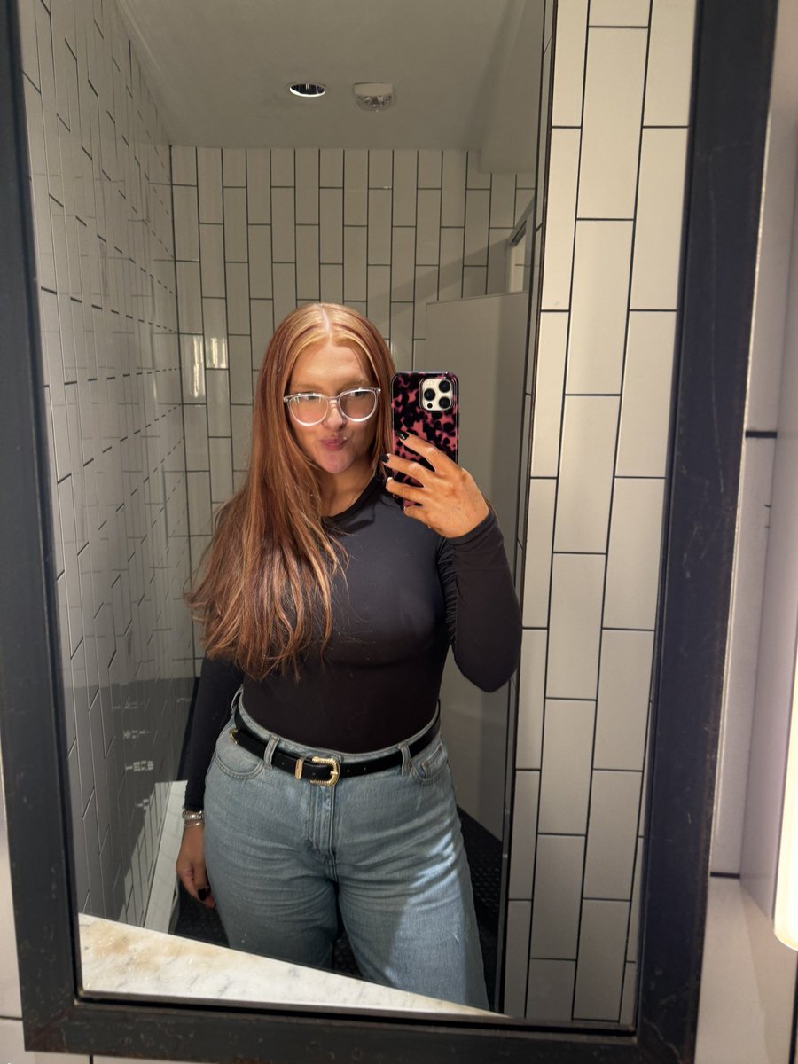 Princess Ari tweet media