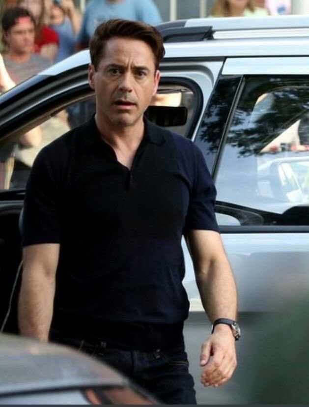 only hands of rdj tweet media