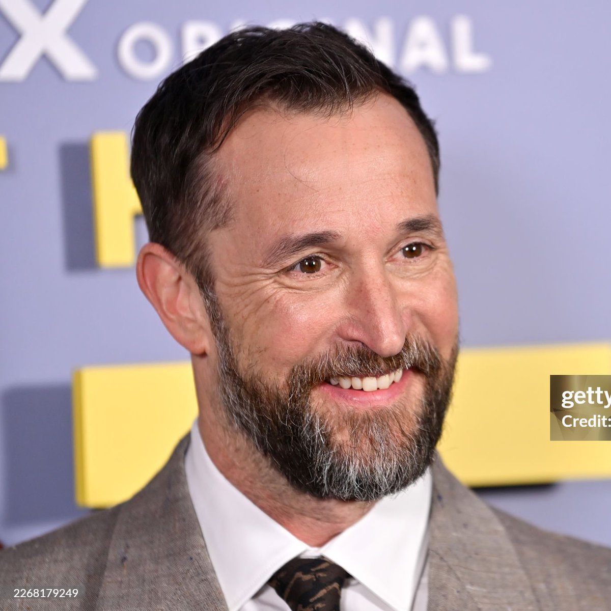 noah wyle’s simp tweet media