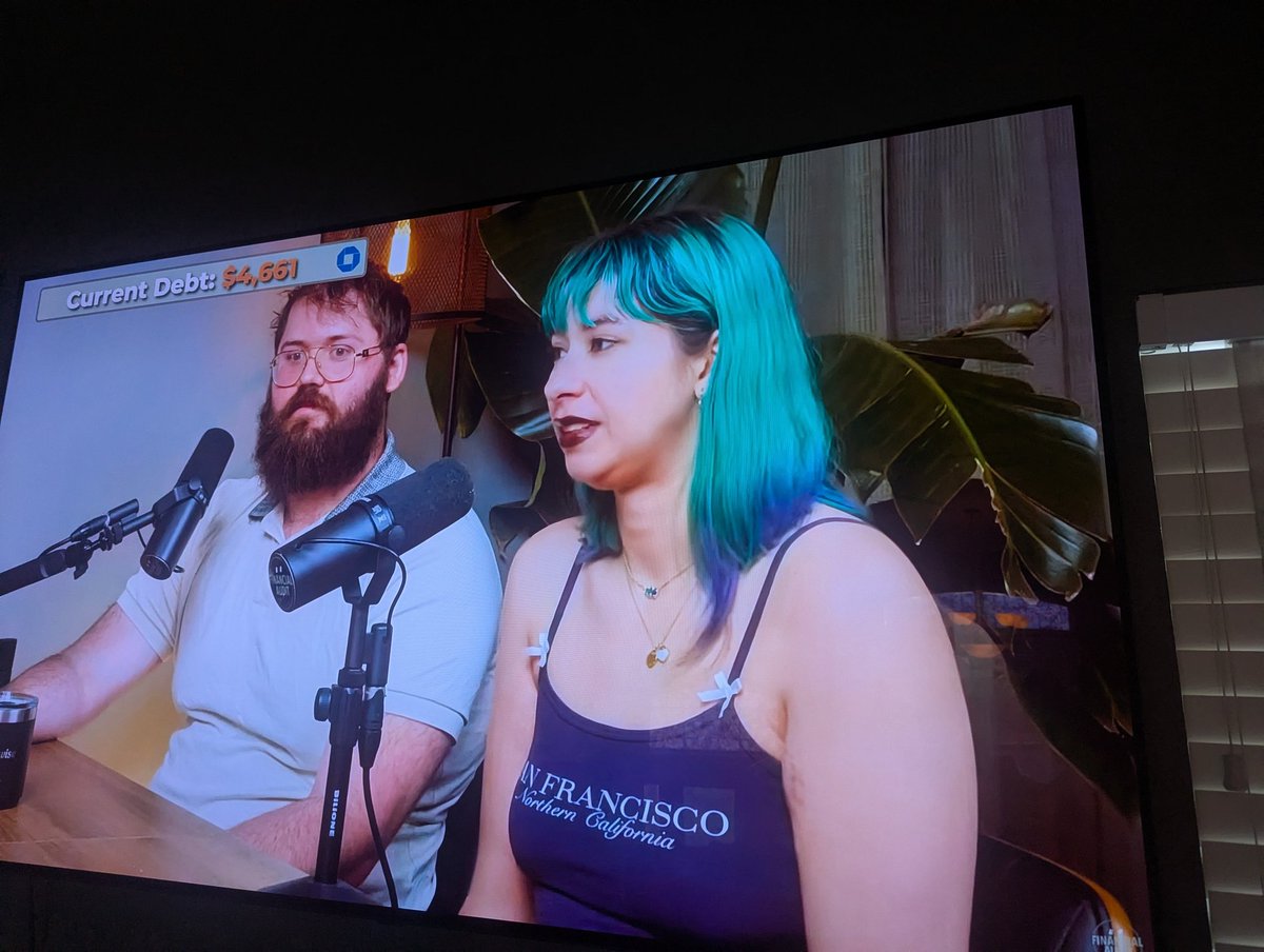 Nyanus 😻🍷 tweet media