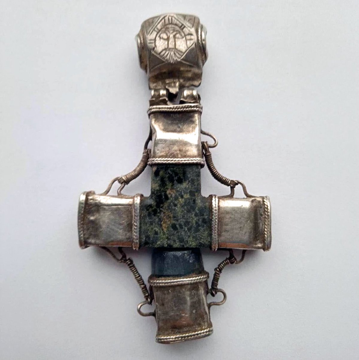 @_Treasure_Kings_ tweet media