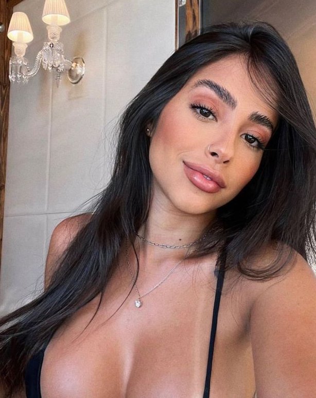 cute catalog tweet media