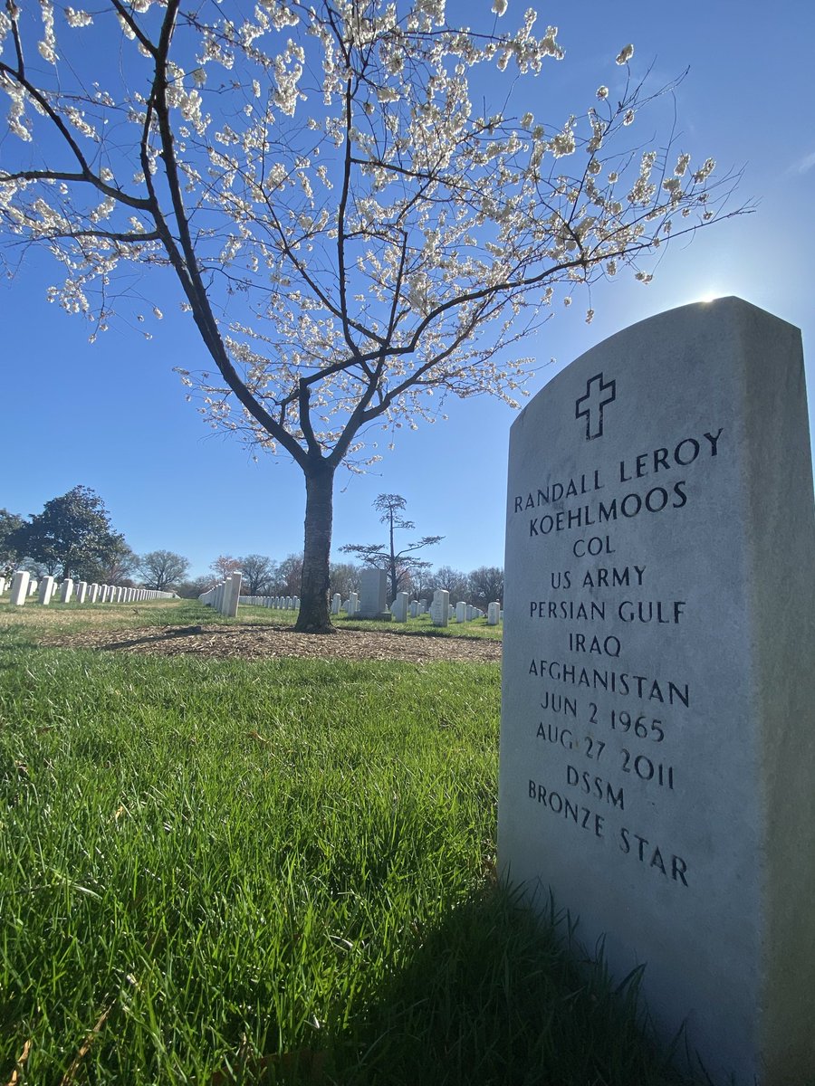 DrTraceyK's tweet image. Always loved. Always missed. This is the peak of Spring. #Honor &amp;amp; #Remember @ArlingtonNatl #GoldStarWives #SayTheirNames COL Randall L Koehlmoos. @USArmy