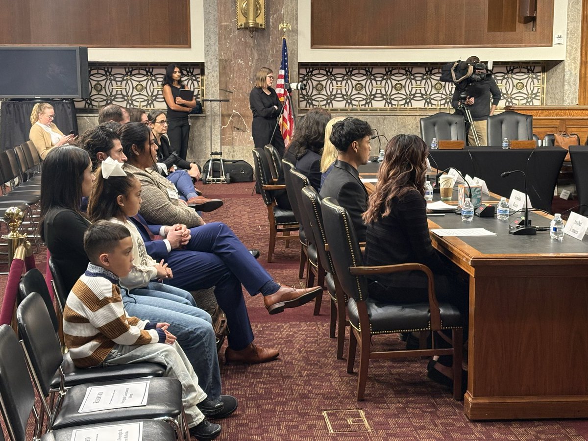 Nicole Foy tweet media