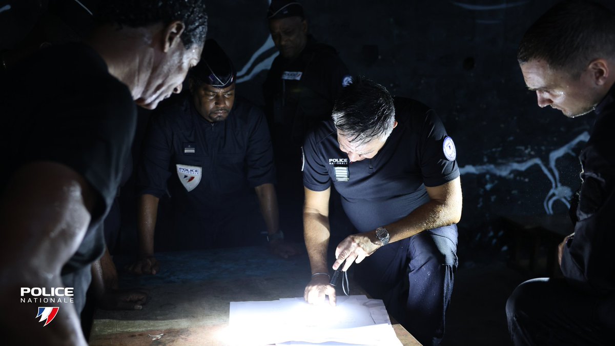 Police Nationale 973 tweet media