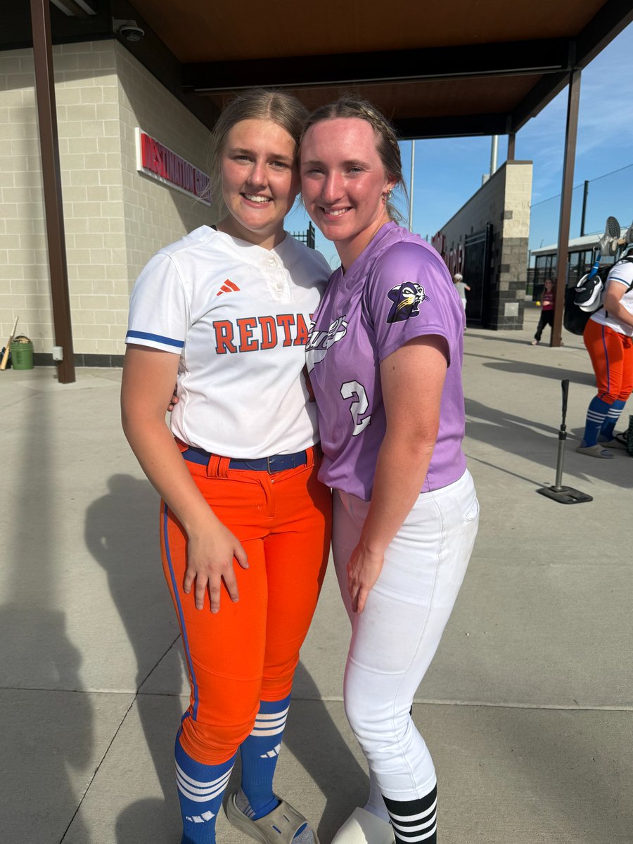 WashSoftball's tweet photo. A couple former Demons competed in their conference opener last Thursday. Alyvia Anderson ('25) of Hawkeye Community College &amp; Emery Walton ('24) of Ellsworth Community College battled  to a DH split. Great to see these two continuing their love of the game at the next level! https://t.co/6xirvfSdeE