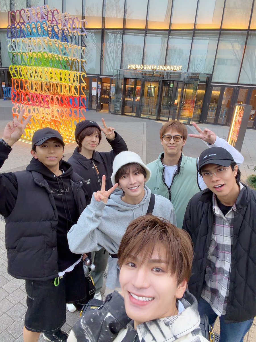 おはよう😊❤️ 今日は1日取材dayです☺️❤️💙 長丁場ですが、みんな