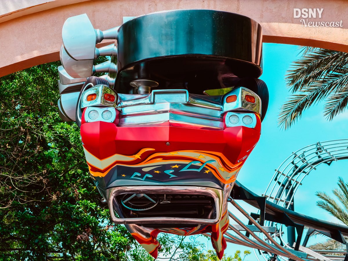 DSNYNewscast's tweet image. 🎶 Latest look at the ongoing "psychedelic" theming being added to the Rock'N'Roller Coaster entrance arch, in preparation for permanent Muppet takeover this summer! #Muppets #RockNRollercoaster