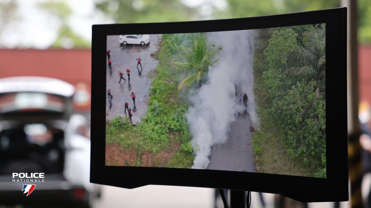 Police Nationale 973 tweet media
