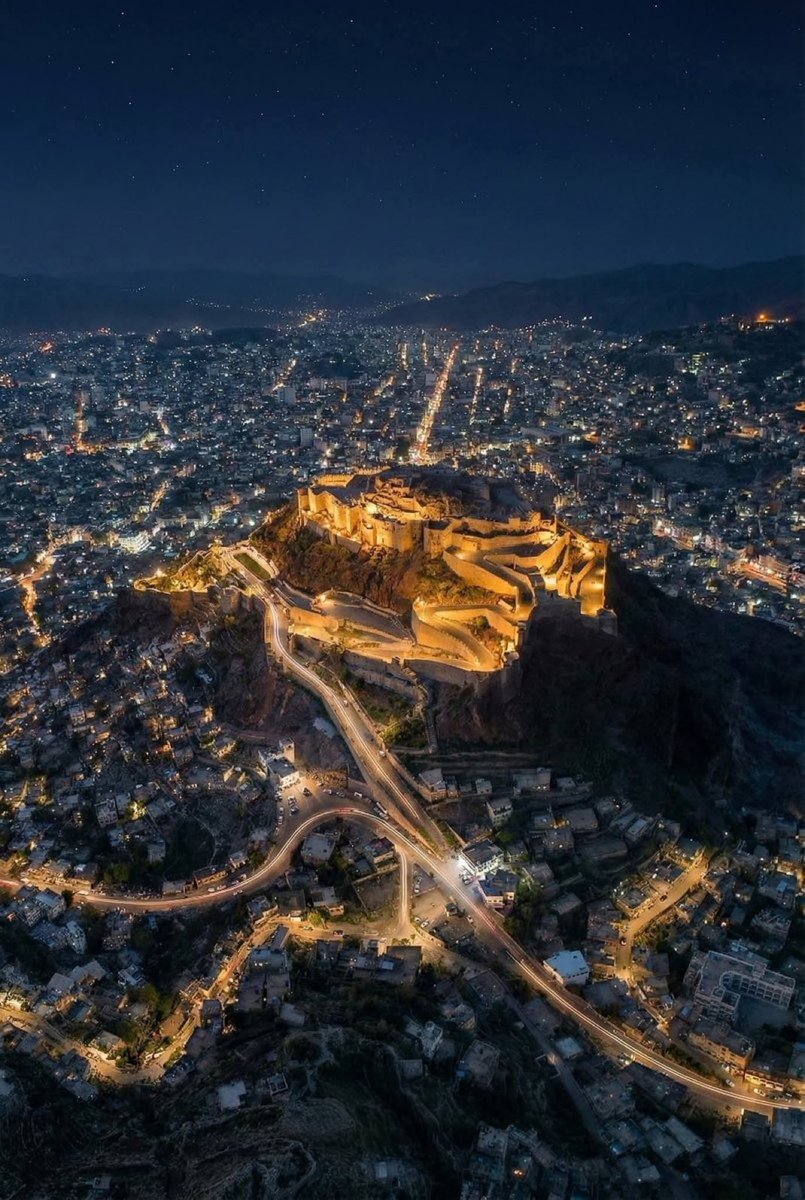 أســـــامة الحكيـــم tweet media