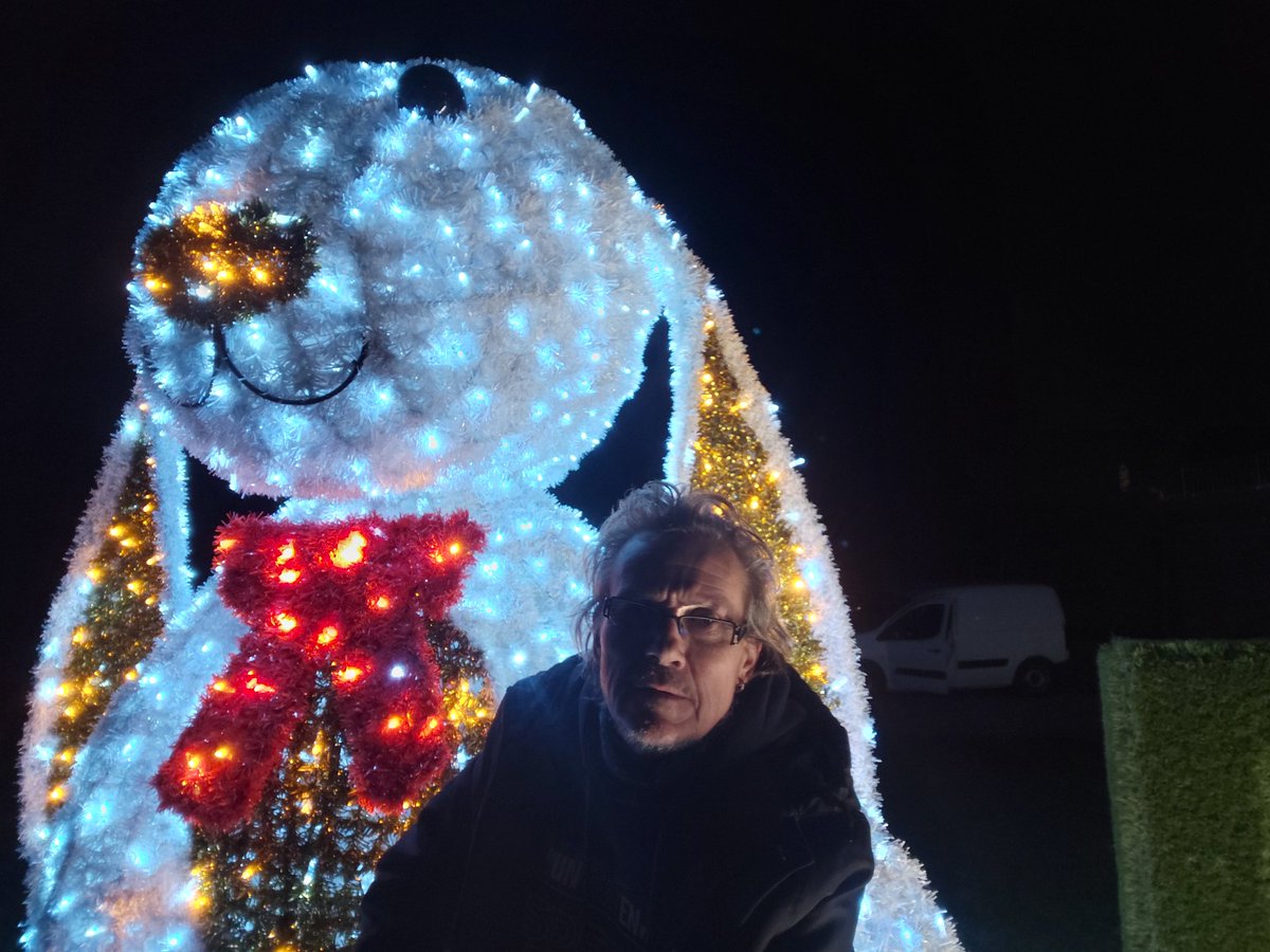 Pa da še malo .... Svobodni smo,  delamo, kar nam paše, evo MI2