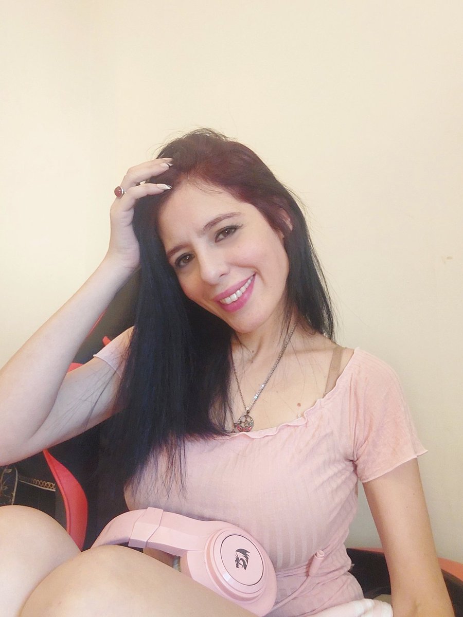 Indira🩷 tweet media