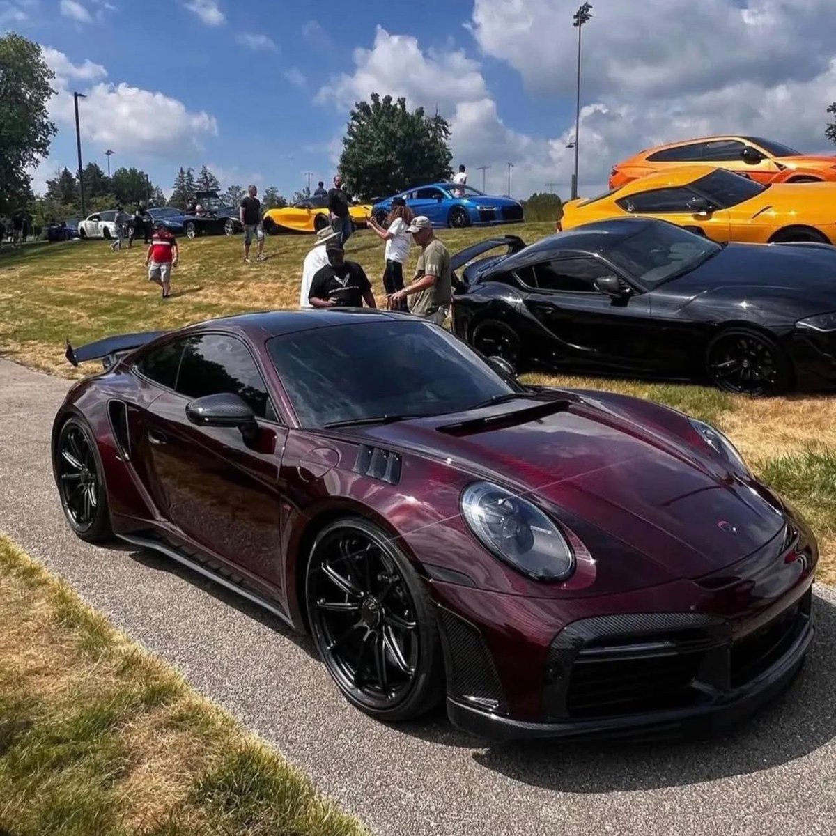 We love cars ❤️ tweet media