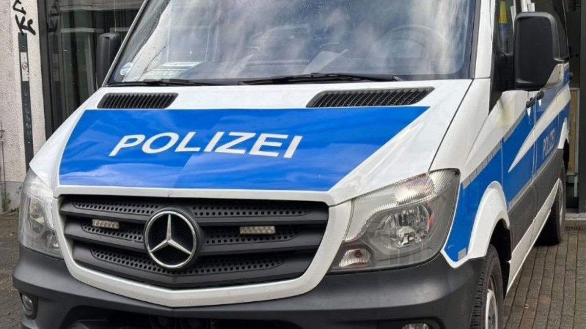 Bad Kreuznacher Polizei stoppt Abifeier
rhein-nahe-direkt.de/nachrichten/bl…