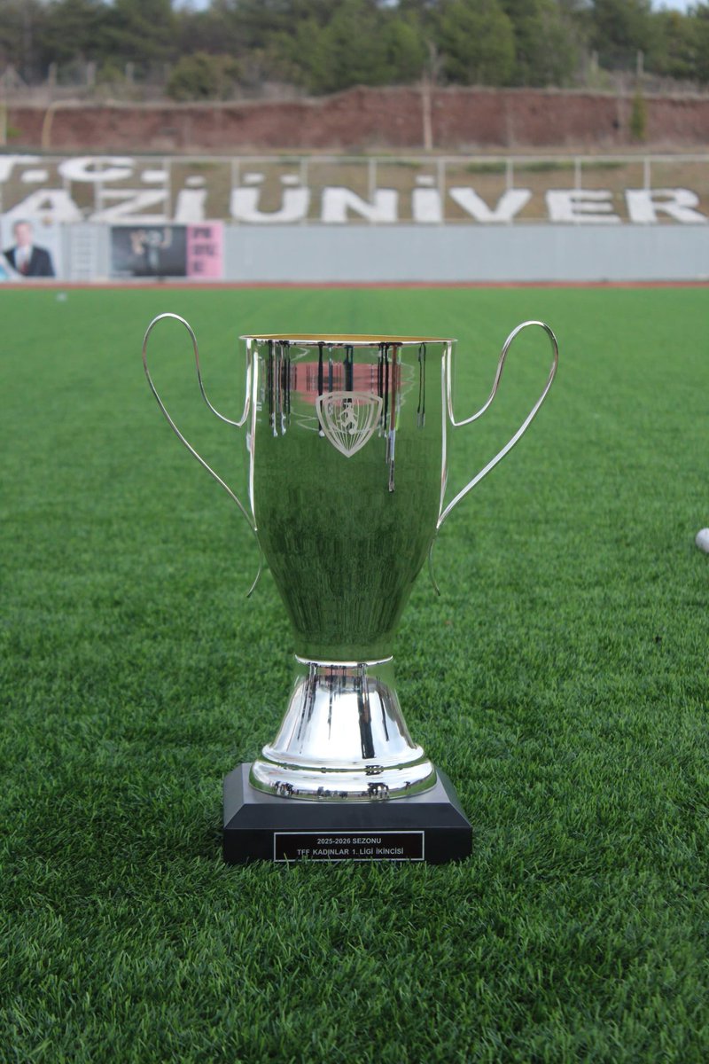 Ogundeko7's tweet photo. TFF Kadinlar 1.Lig Group A WINNER 🏆 🥇 
Promoted to TURKCELL SUPER LIG 
Glory be to God for my FIRST international trophy 🙏🏾🇹🇷⚽️🇳🇬 https://t.co/jPG7aVuPeX