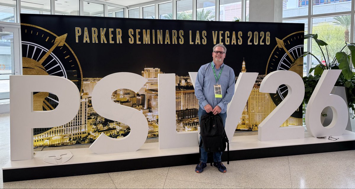 Boise_Chiro's tweet photo. Ever wonder what a #parkerseminars #chiropractic conference in #parkervegas looks like? We brought back loads of #knowledge to better serve our patient. 
#business
#garyvee https://t.co/Kjo2Sry7ZT