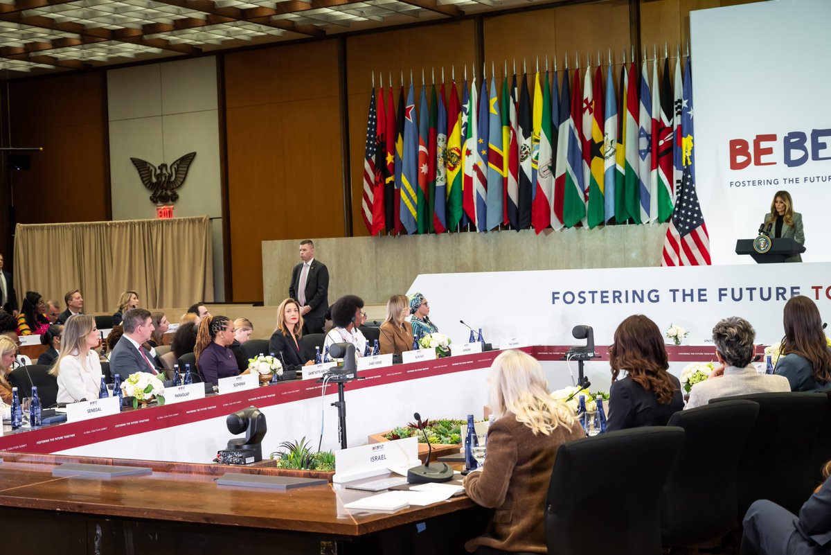 Santiago Peña tweet media