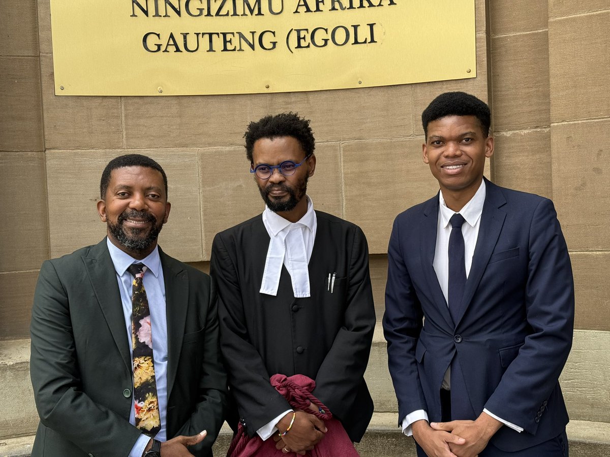 Tumi Sole tweet media