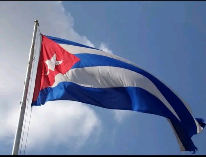 DeivyPrezMartn1's tweet photo. Un día como hoy, en Cabaiguán, perdió la vida a consecuencia de la explosión de un proyectil antitanque que intentaba desactivar el joven Víctor Hugo Castellanos Ponde, nacido en ese mismo pueblo el 18 de noviembre de 1941.
#SanctiSpíritusEnMarcha . https://t.co/nK2UK6xtGa