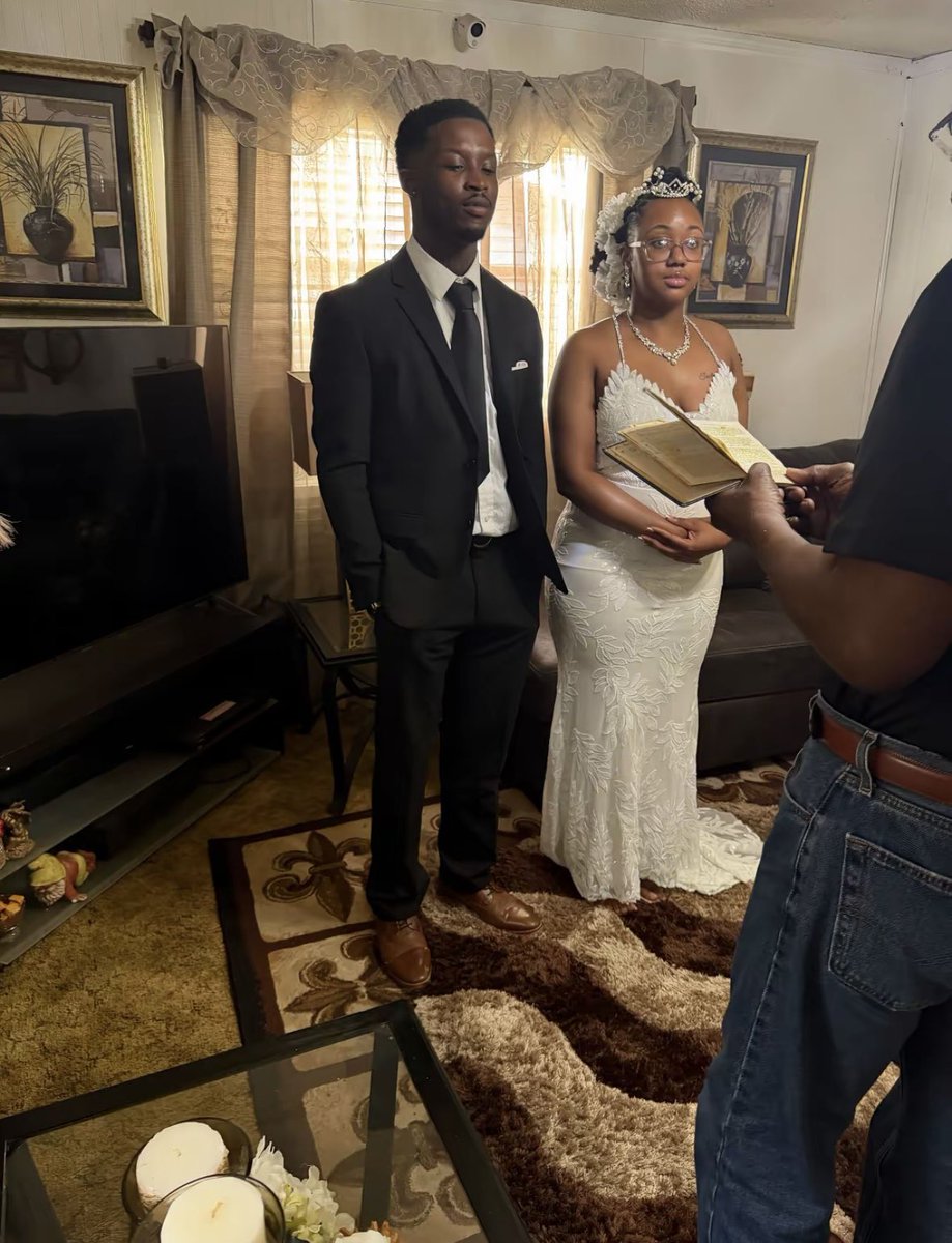 Essential Music Management tweet media