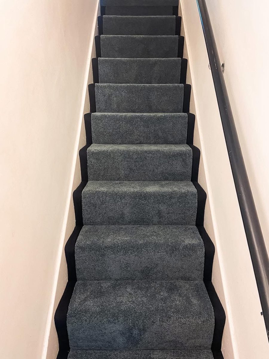 LCarpets's tweet photo. Inspire Blue, part of our full stock range, recently fitted here on a stairway 🏡👌 https://t.co/HoeNADhu8r