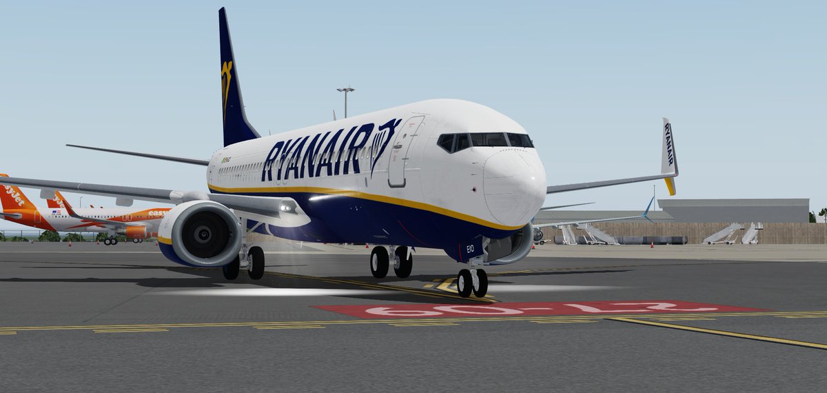 ROBLOX Ryanair tweet media